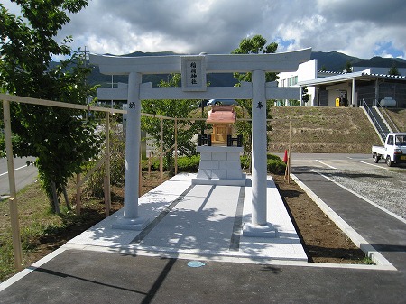 八幡鳥居 七尺(伊那市) 八幡鳥居 七尺(伊那市)