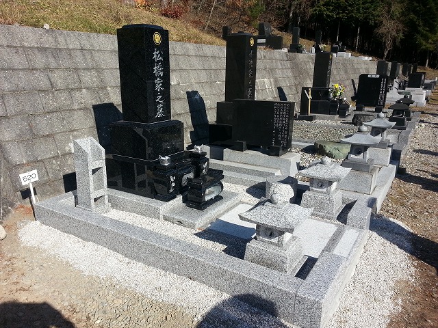 諏訪市M様(角間新田墓地) 諏訪市M様(角間新田墓地)